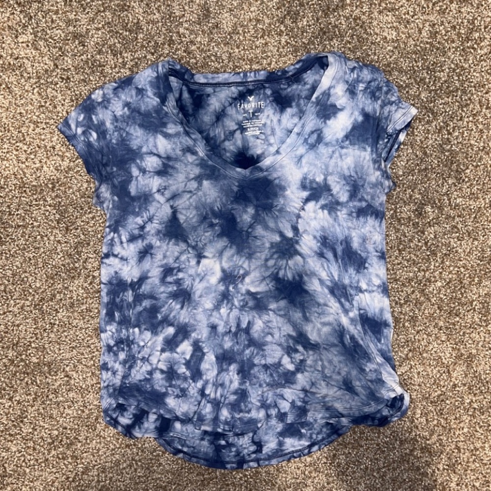 American eagle shirt, size small. Soft tee